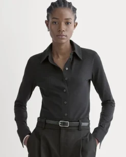 Button-Up Shirt in Essential Cotton