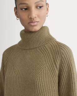 Cocoon Turtleneck in Wool Cashmere