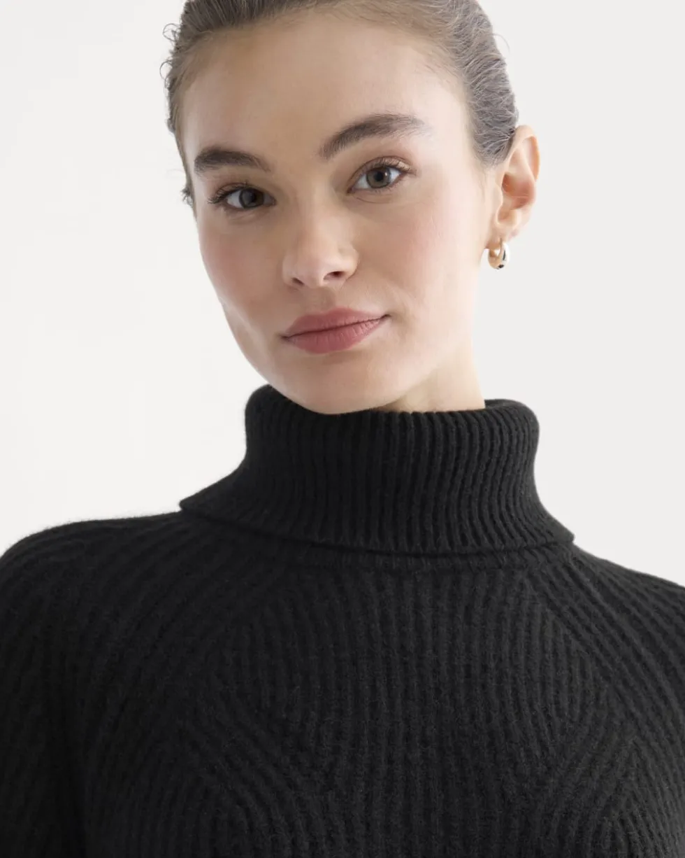Cocoon Turtleneck in Wool Cashmere