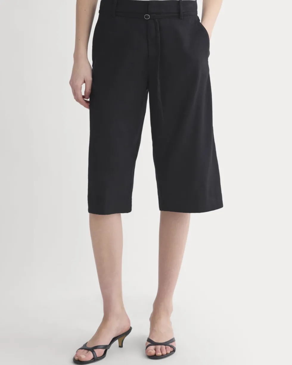 Long Tailored Short in Stretch Linen