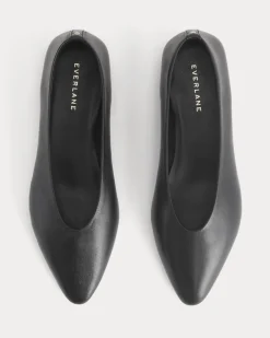 Made in Italy Almond-Toe Flat