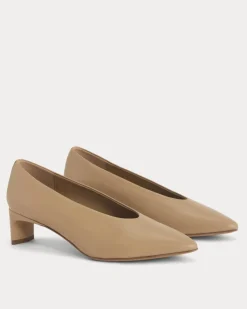 Made in Italy Almond-Toe Pump