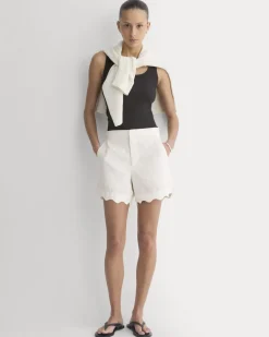 Scalloped Edge Short in Linen
