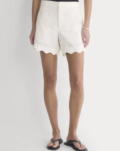 Scalloped Edge Short in Linen