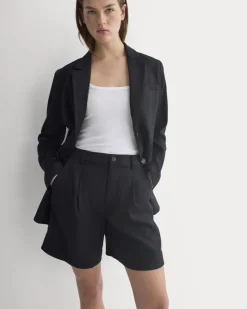 Tailored A-Line Short