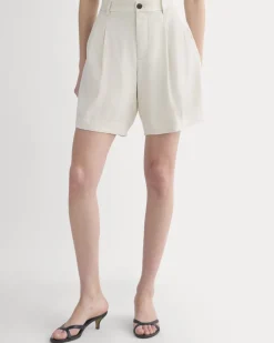 Tailored A-Line Short