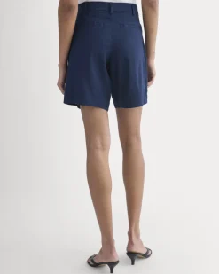 Tailored A-Line Short