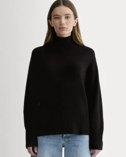 The Boxy Turtleneck in Cashmere