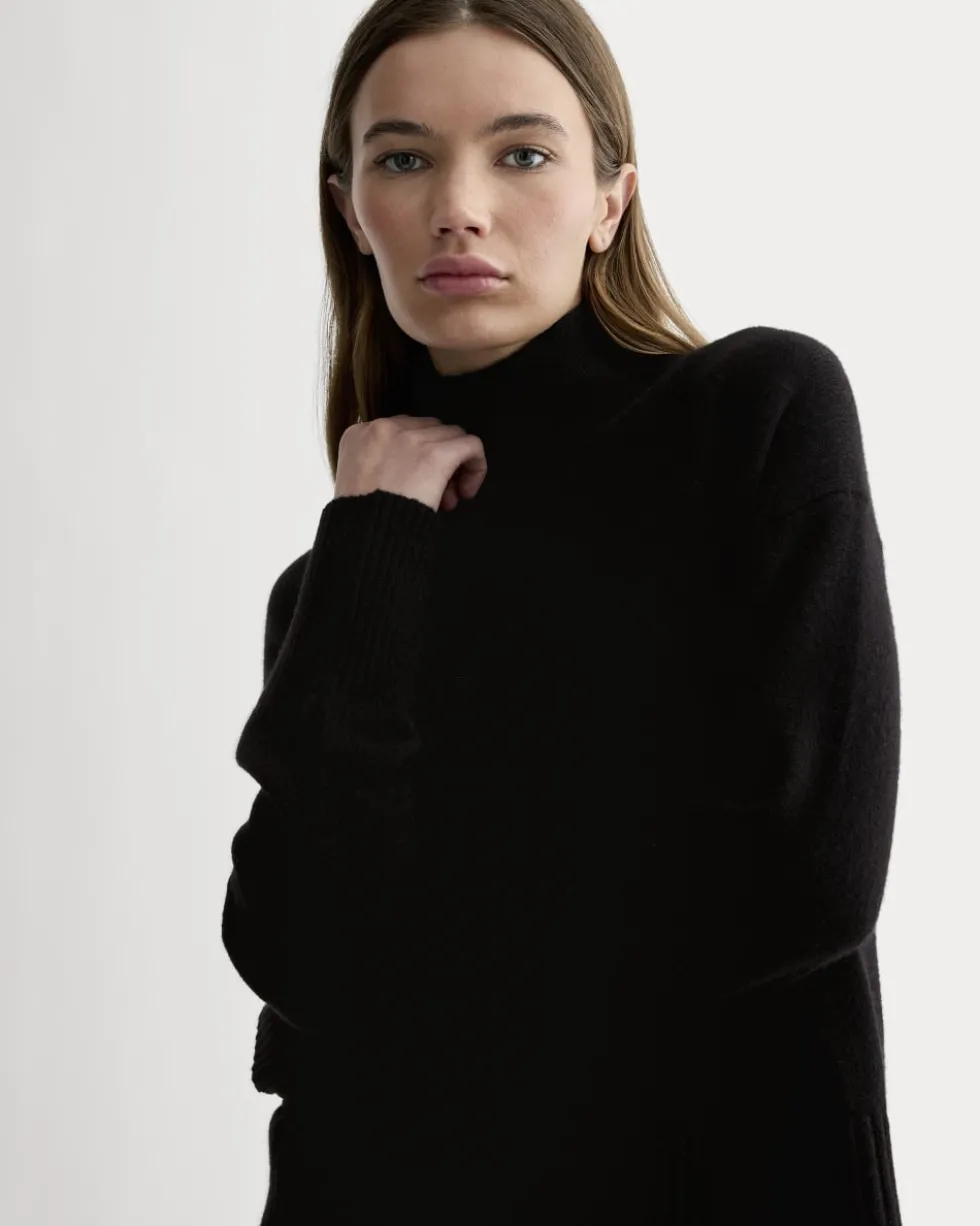 The Boxy Turtleneck in Cashmere