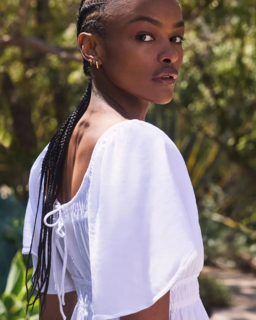 The Flutter-Sleeve Dress in Stretch Linen