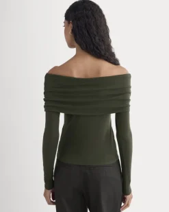 The Off-the-Shoulder Top in Butterluxe