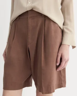 The Pleated Short in Stretch Linen