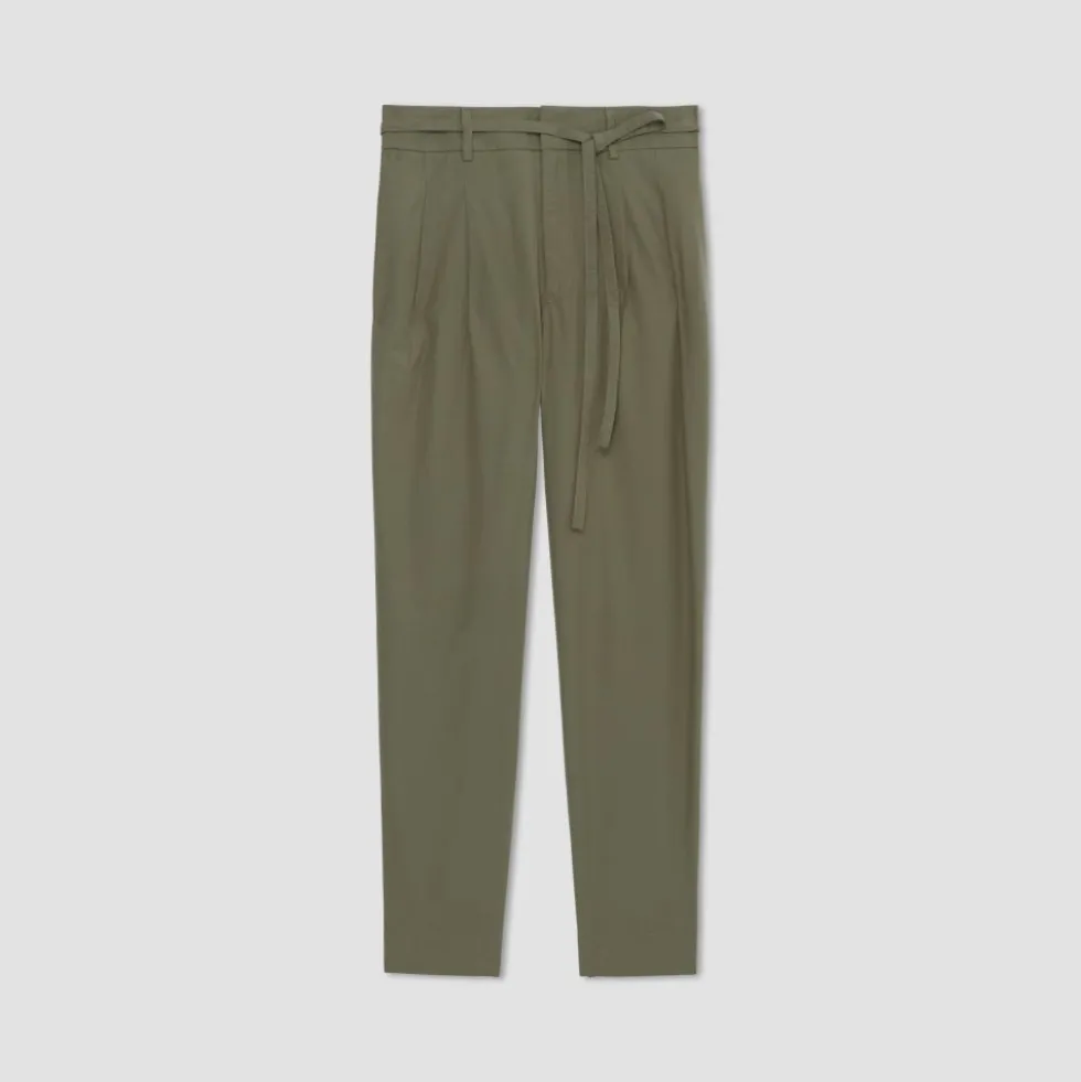 The Poplin Pleated Taper Pant