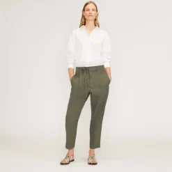 The Poplin Pleated Taper Pant