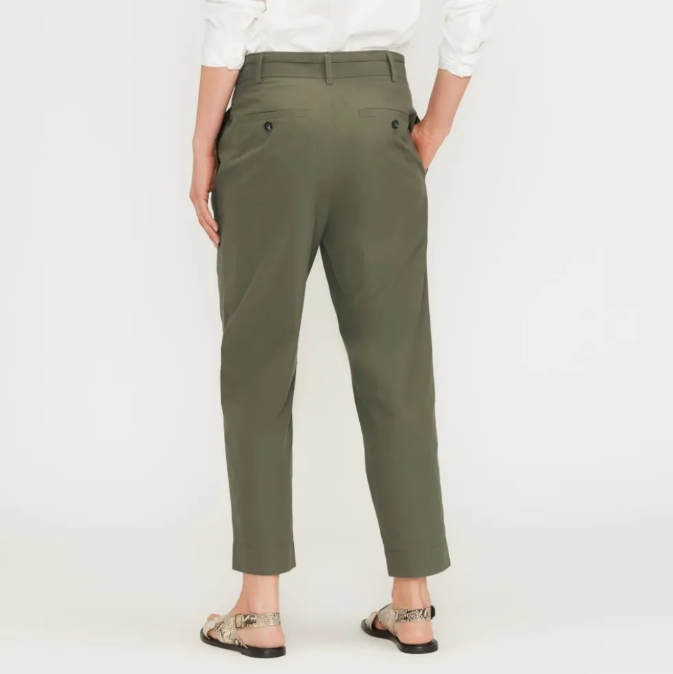 The Poplin Pleated Taper Pant