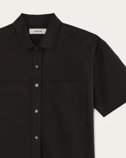 The Short-Sleeve Boxy Oxford