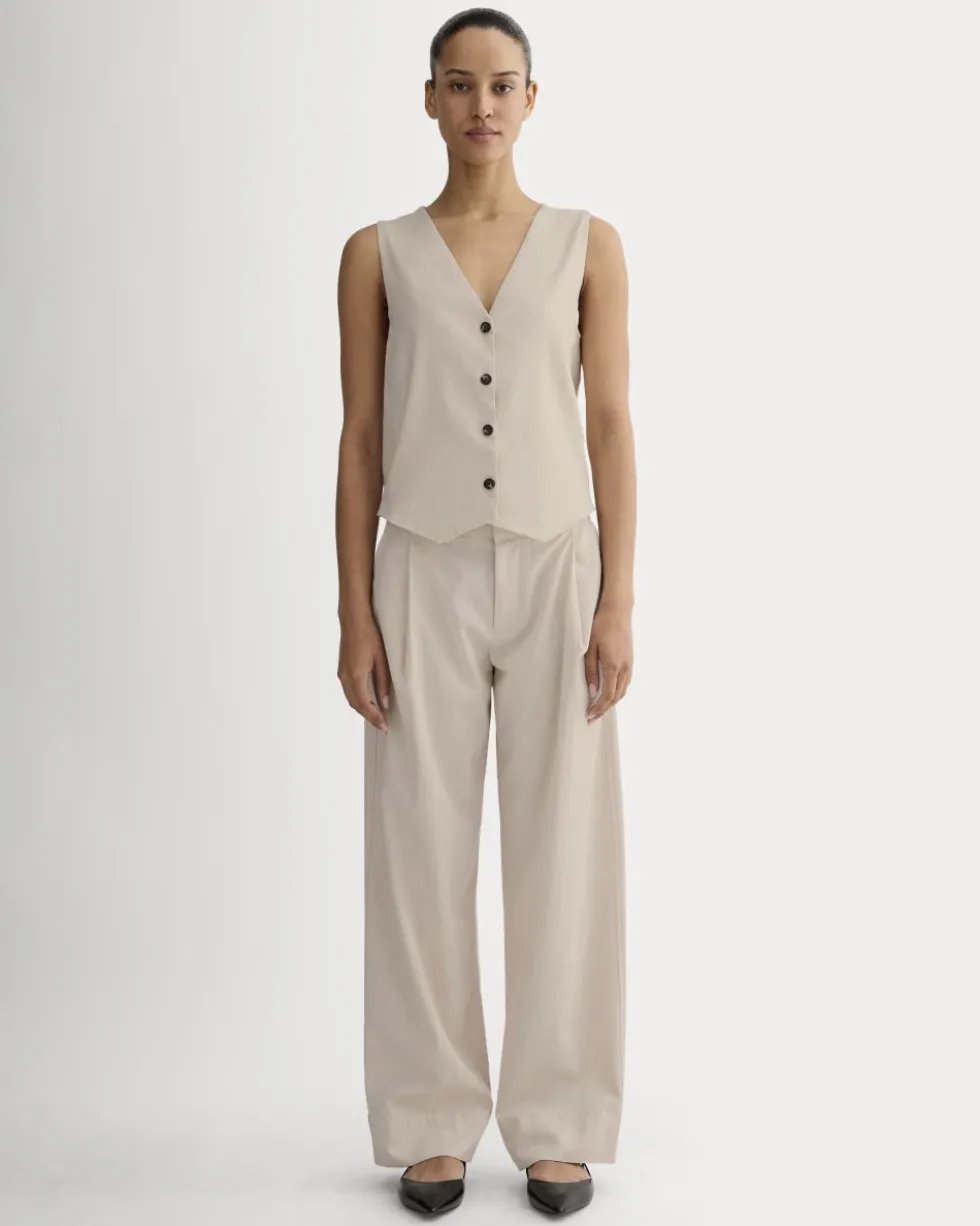 The Vest in Stretch Linen