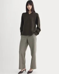 V-Neck Sweater in Extrafine Luxe Merino
