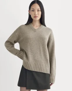 V-Neck Sweater in Extrafine Luxe Merino